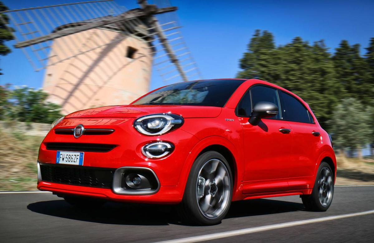 Senki sem a csomagtartója miatt fogja megvenni: leteszteltük a Fiat 500x Sportot