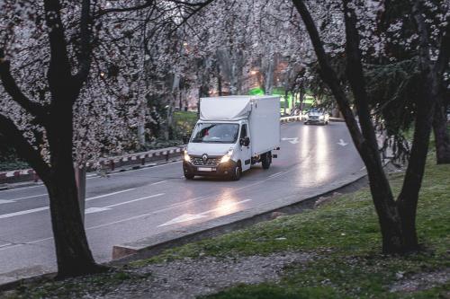 Hogyan zajlik biztonságosan a nehézgép szállítás?