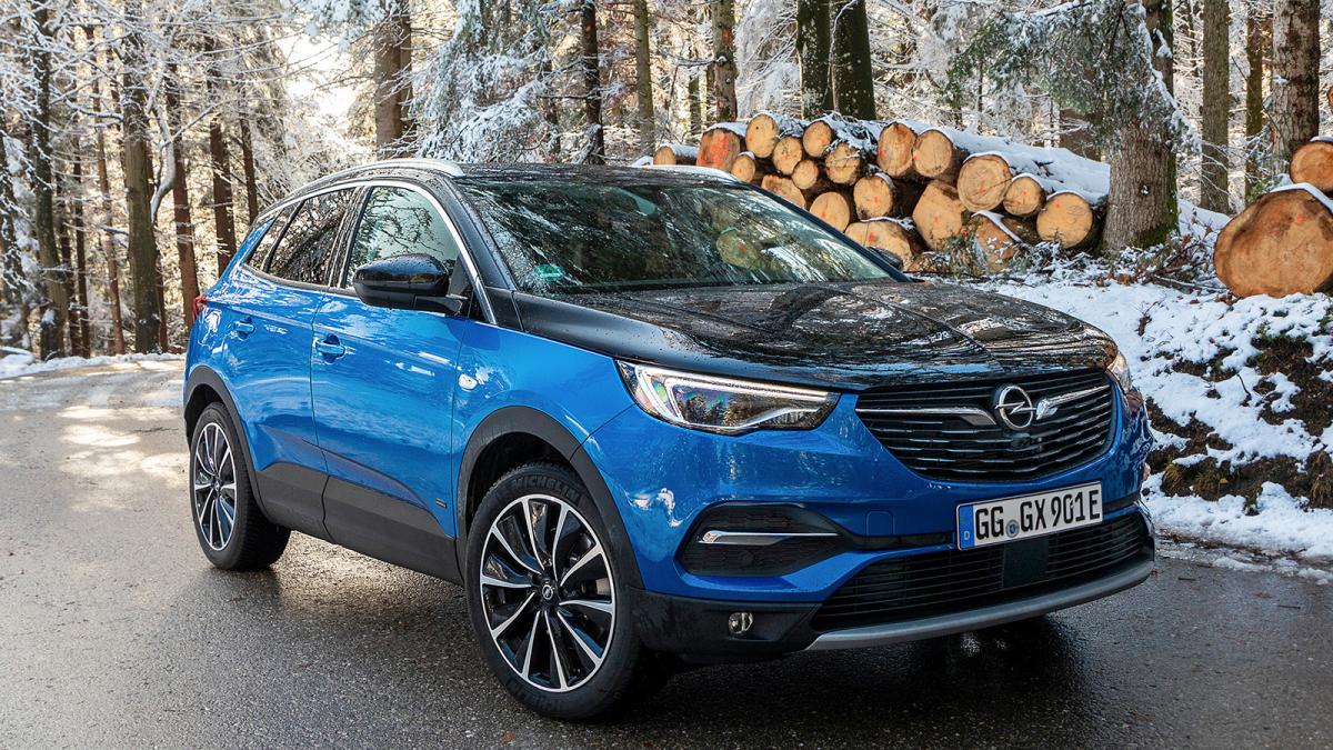 Leteszteltük az Opel Grandland X Hybrid4-et